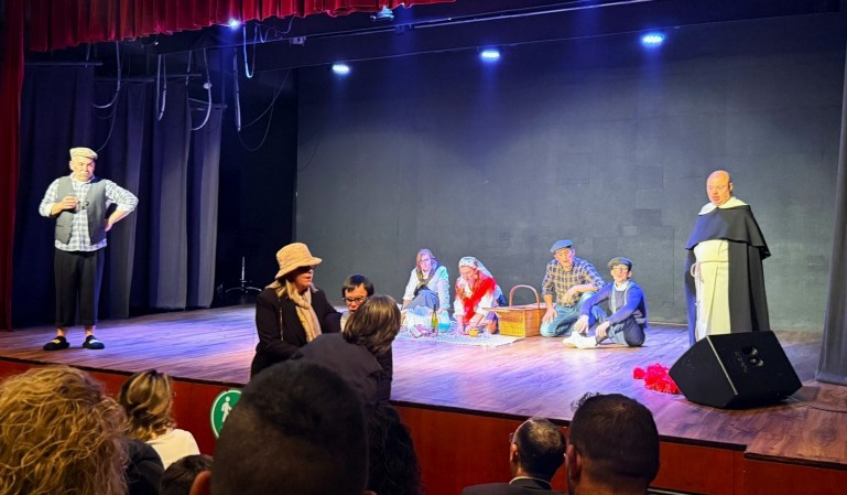 Grupo de Expressão Dramática do CACI leva a cena paródia sobre São Gonçalo de Amarante