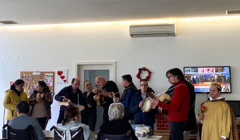 ERPI recebe visita do Grupo das Janeiras do CACI